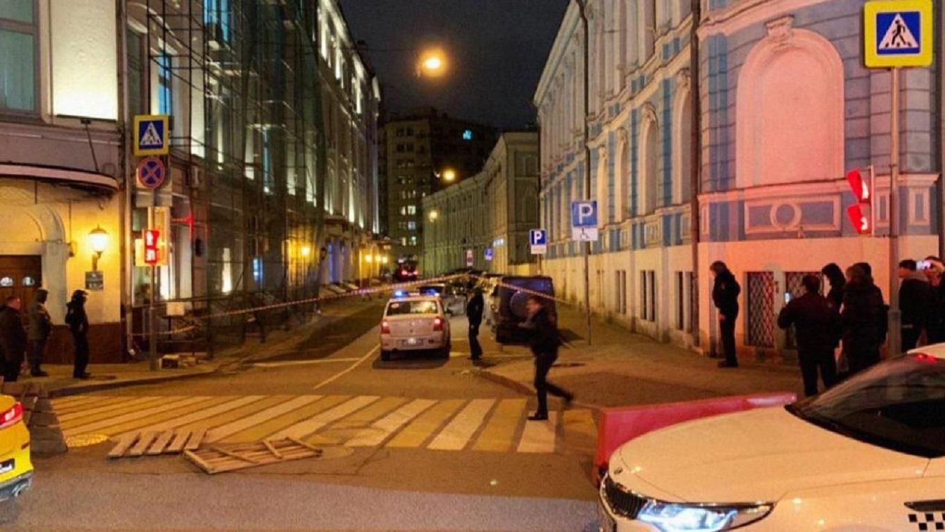 "Люди ховалися за машини, втікали": очевидці про стрілянину на московській Луб’янці