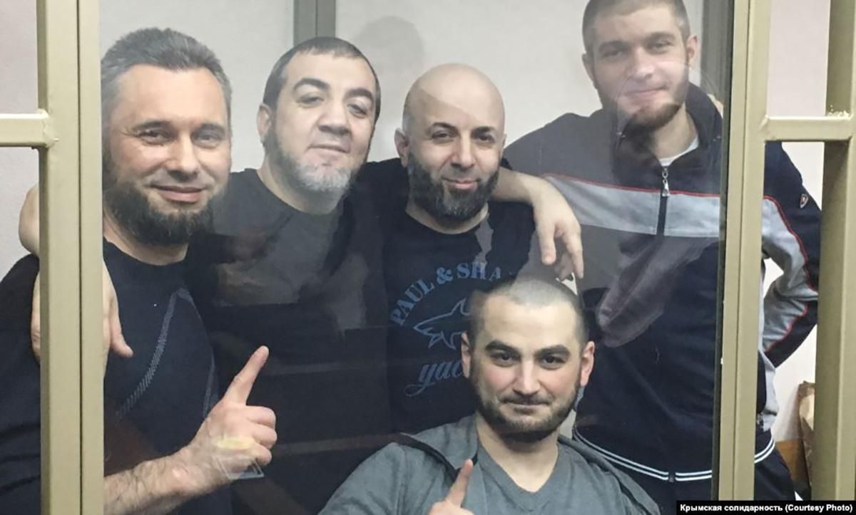 В России осудили 5 крымских татар по делу "Хизб ут-Тахрир" В России осудили 5 крымских татар по делу "Хизб ут-Тахрир"