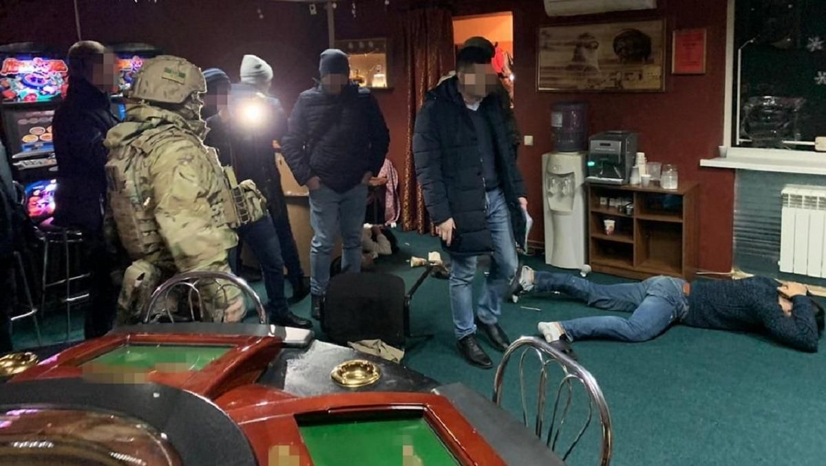 СБУ здійснила велику облаву на нелегальні гральні заклади: фото СБУ здійснила велику облаву на нелегальні гральні заклади: фото