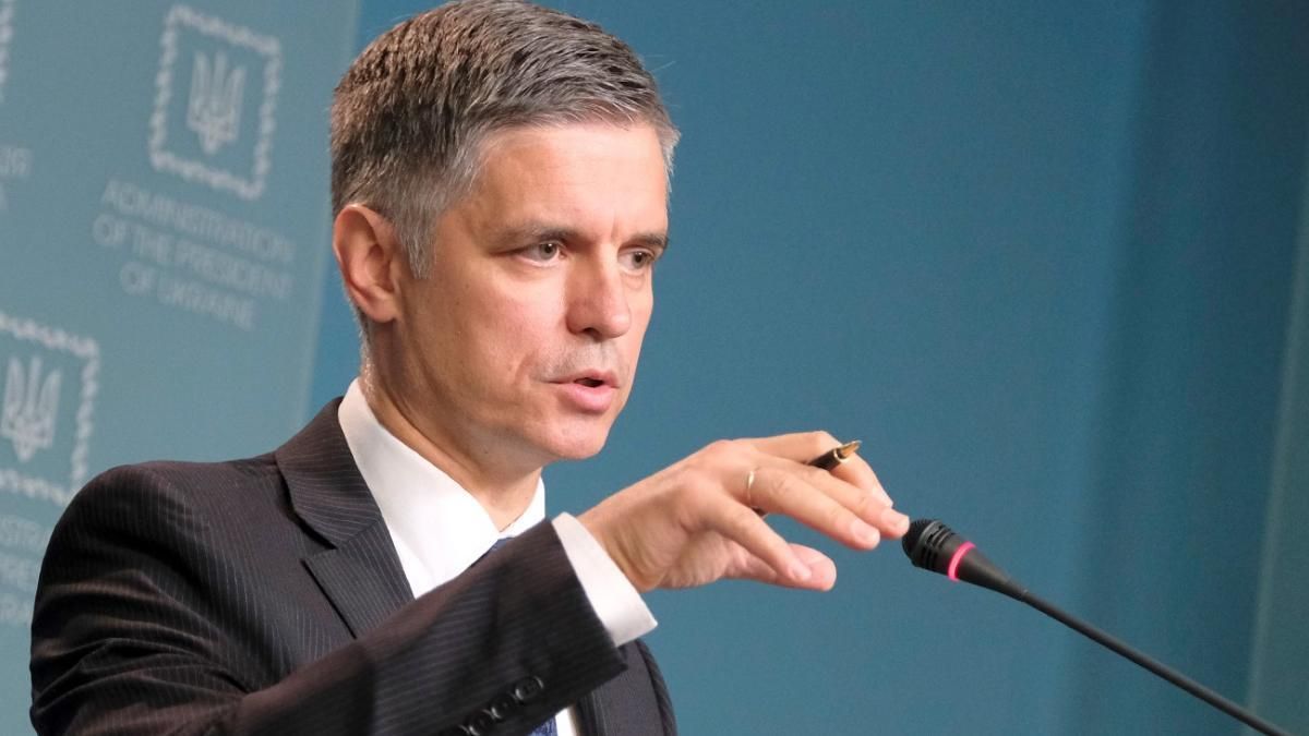 Анексія Криму – Крим слід обговорювати поза мінськими переговорами Анексія Криму – Крим слід обговорювати поза мінськими переговорами