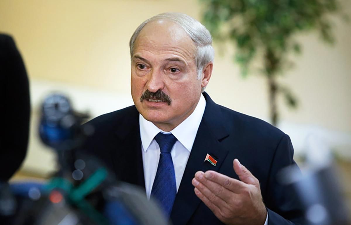 Ми в центрі котла: Лукашенко впевнений, що НАТО у випадку агресії захистить Білорусь від Росії Ми в центрі котла: Лукашенко впевнений, що НАТО у випадку агресії захистить Білорусь від Росії