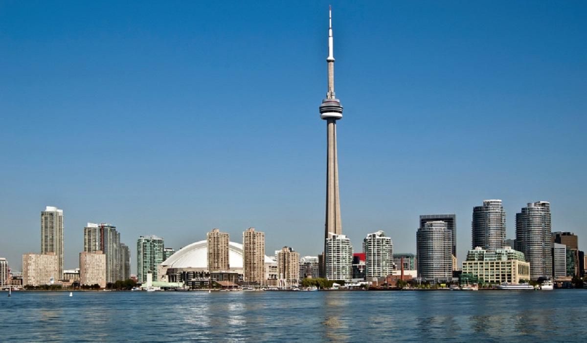 На найвищій вежі Канади виконали український "Щедрик": святкове відео На найвищій вежі Канади виконали український "Щедрик": святкове відео