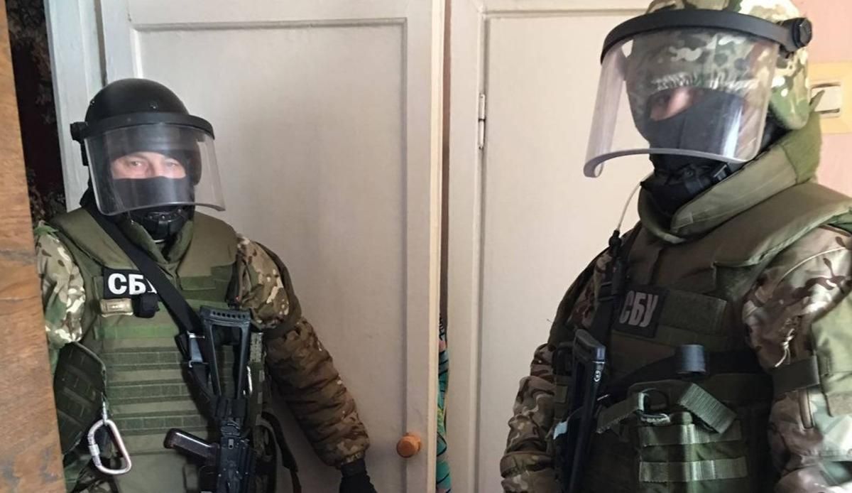 Начальника отдела Минобороны поймали на взятке Начальника отдела Минобороны поймали на взятке