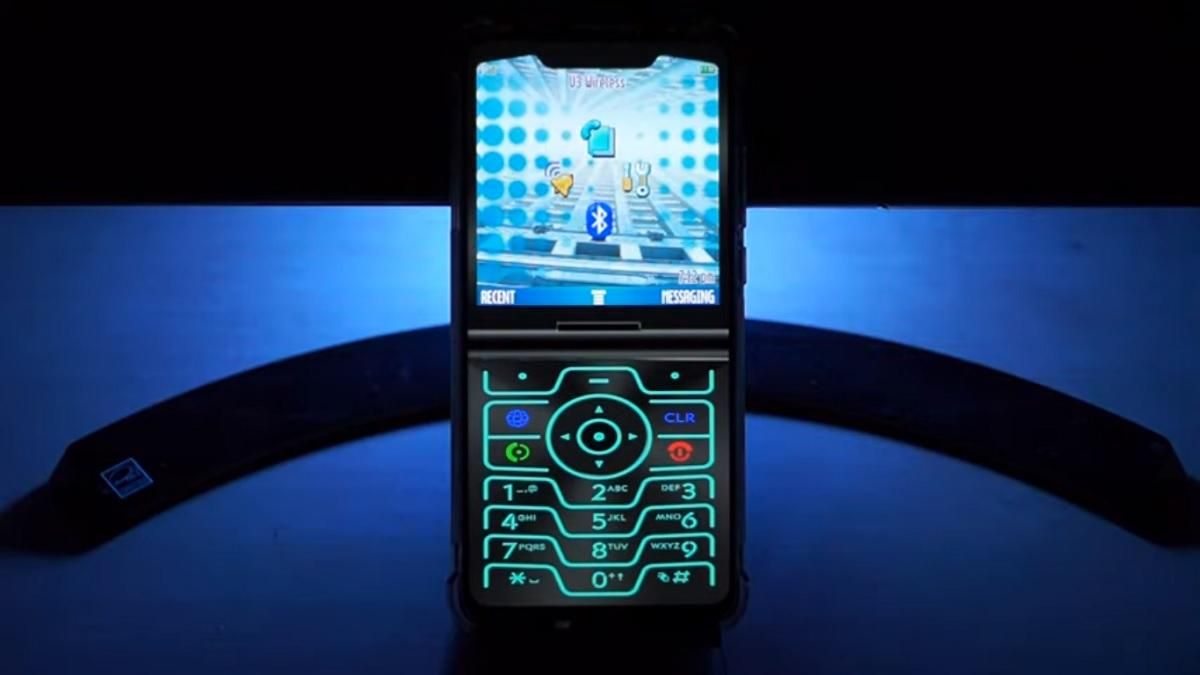 Стокові шпалери та оболонка смартфона Motorola Razr з'явилися у мережі