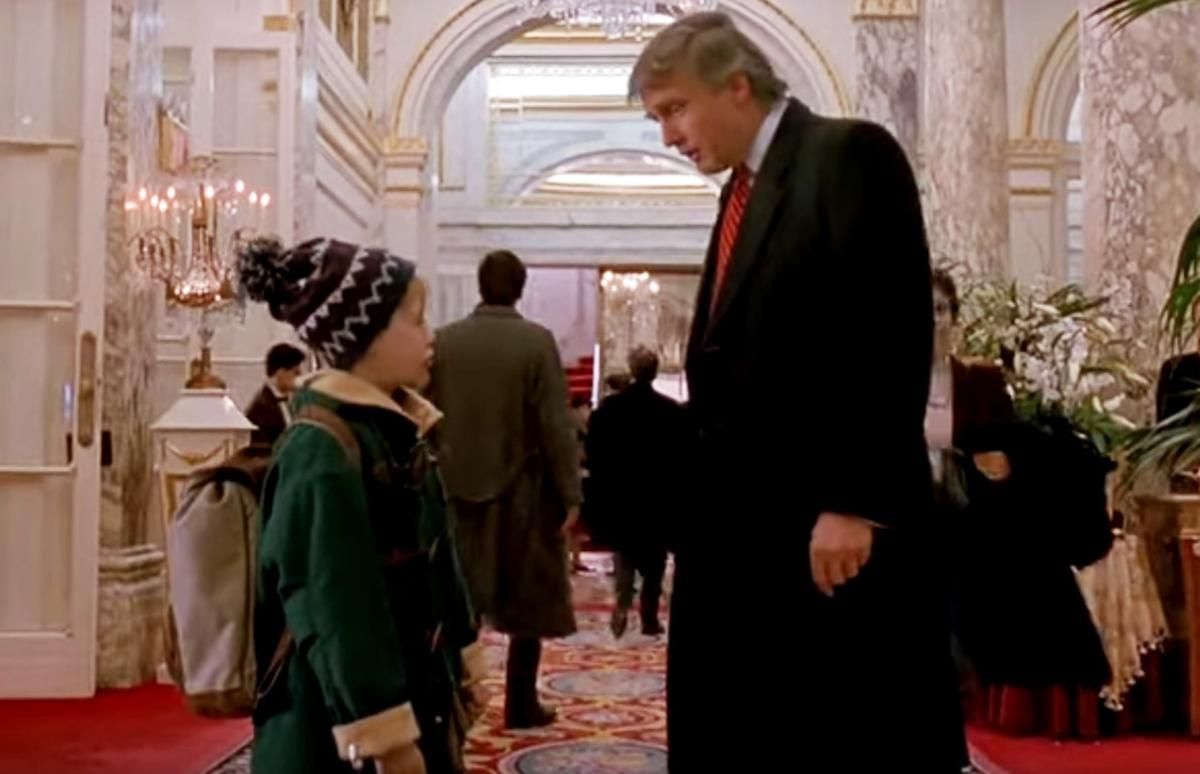 Трампа в Один вдома 2 вирізали з фільму – відео Трампа в Один вдома 2 вирізали з фільму – відео