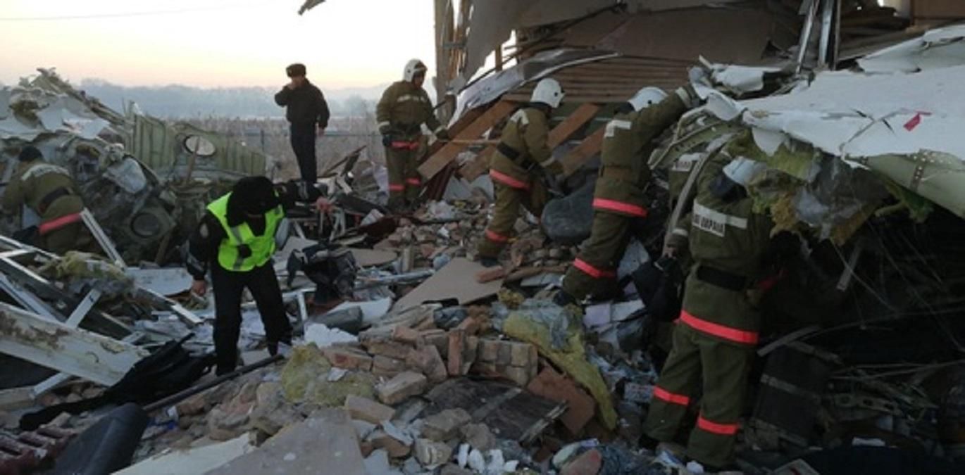 В авіакатастрофі в Алмати постраждали 2 українців: у якому вони стані
