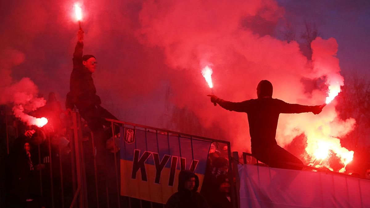 Динамо заплатить штраф через вболівальників