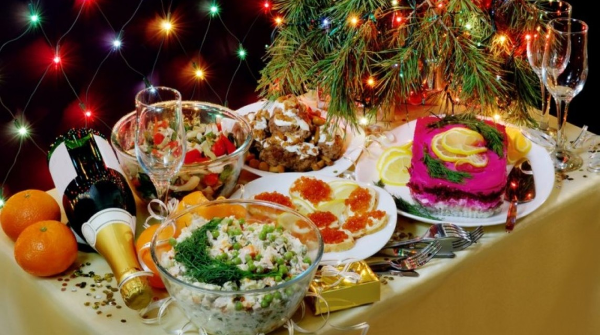 Новогодний стол 2020 – сколько будет стоить накрыть стол Новогодний стол 2020 – сколько будет стоить накрыть стол