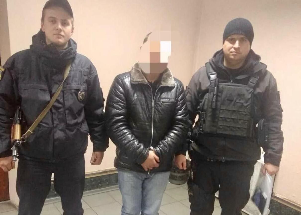 На Киевщине мужчина забил до смерти своего 4-летнего сына На Киевщине мужчина забил до смерти своего 4-летнего сына