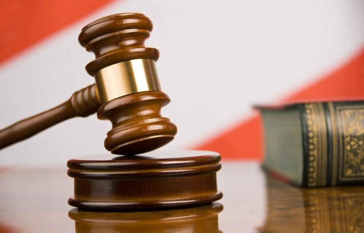 У Харкові суд покарав жінку, яка брала участь у банді, що грабувала гомосексуалів: деталі справи