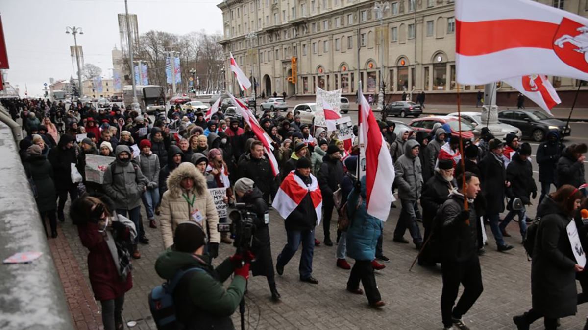 У Мінську люди вп'яте вийшли на мітинг проти інтеграції з Росією: фото
