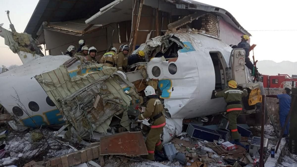 Авиакатастрофа в Казахстане: следствие назвало еще одну версию трагедии