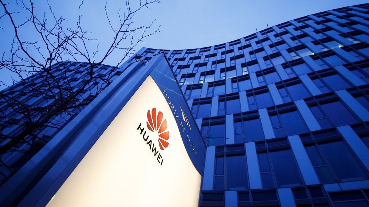 Санкции США не работают: годовой доход Huawei вырос на 18%