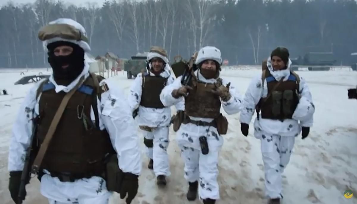 Від тих, хто захищає Різдво: зворушливе привітання військових з Новим Роком – відео Від тих, хто захищає Різдво: зворушливе привітання військових з Новим Роком – відео