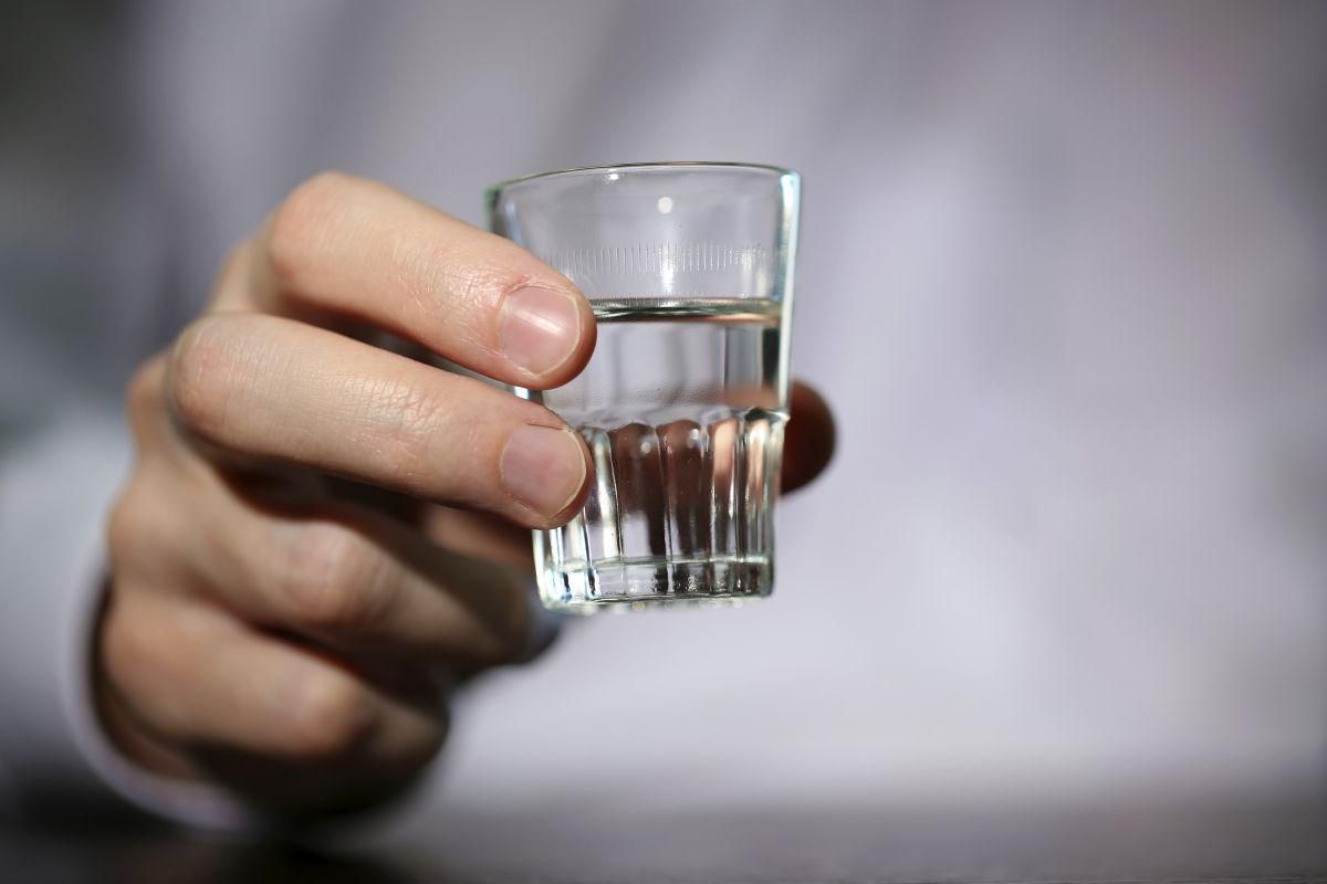 В новогоднюю ночь подросток умер от выпитого алкоголя