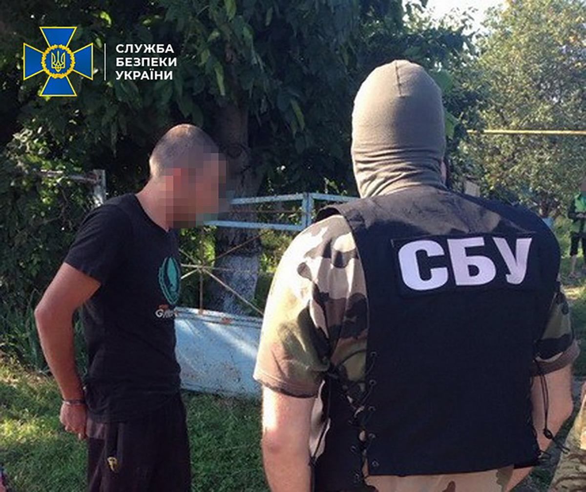 Корегував артилерійські обстріли ЗСУ: суд відправив бойовика до в'язниці на 5 років Корегував артилерійські обстріли ЗСУ: суд відправив бойовика до в'язниці на 5 років