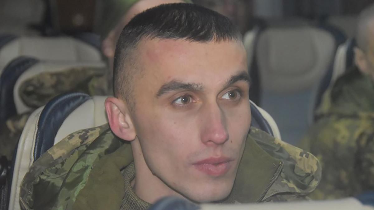 Слава Богу, остался жив: освобожденный из плена боевиков рассказал о пережитом Слава Богу, остался жив: освобожденный из плена боевиков рассказал о пережитом