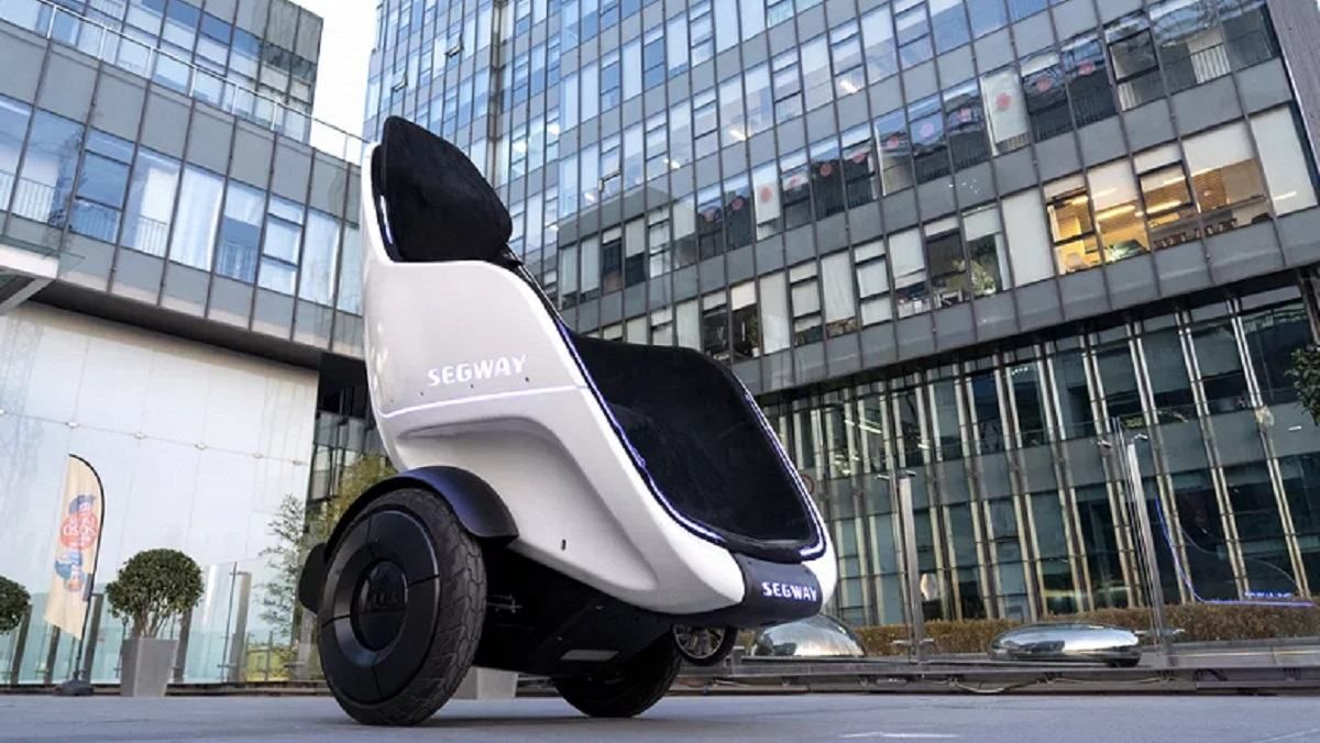 Segway представив новий футуристичний транспорт-крісло Segway представив новий футуристичний транспорт-крісло