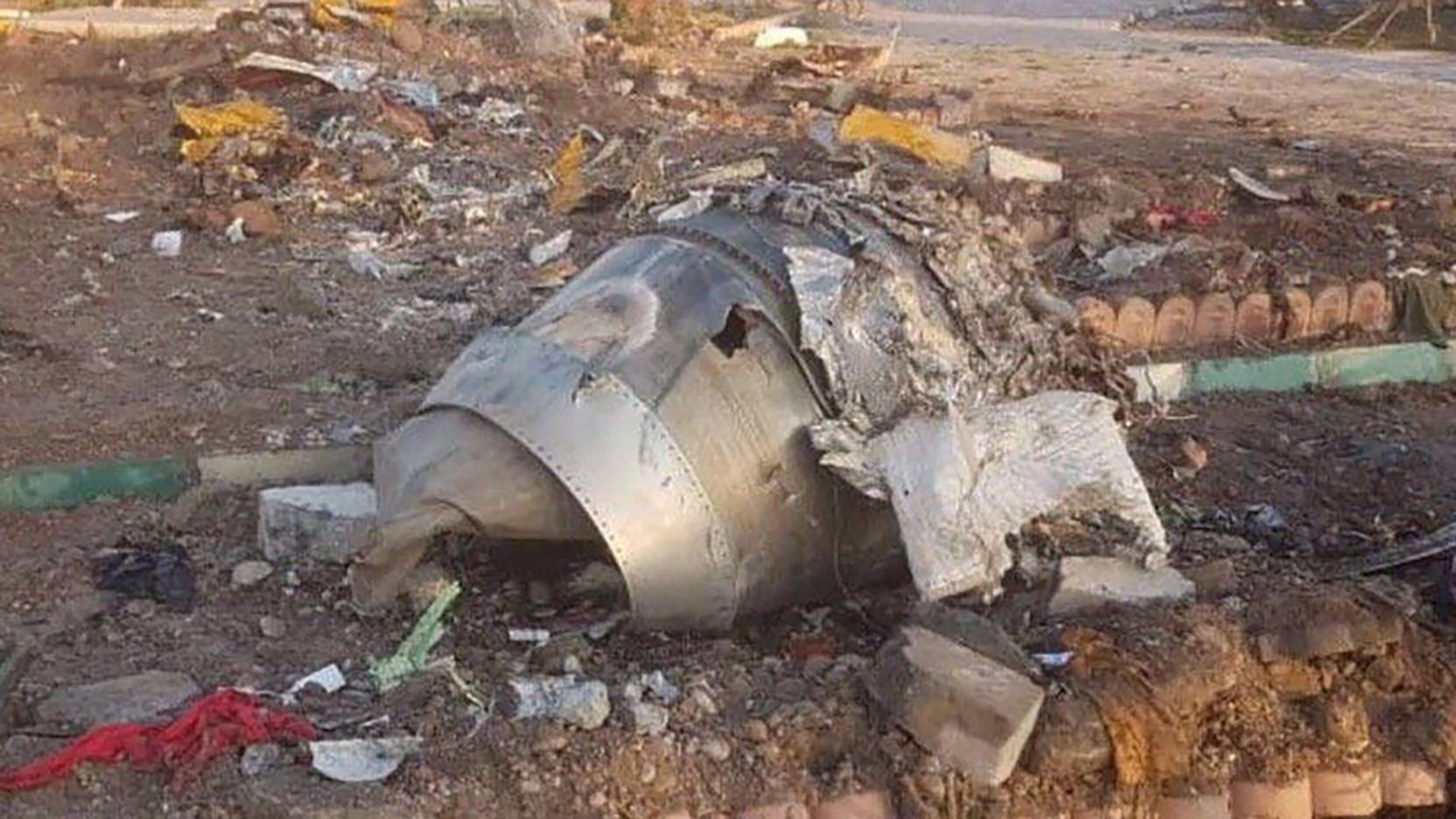 Украинский самолет разбился в Иране: нашли черный ящик и сообщили причину аварии Украинский самолет разбился в Иране: нашли черный ящик и сообщили причину аварии