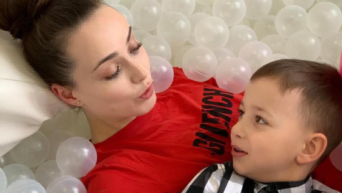 Ксенія Мішина замилувала мережу фотографією з сином