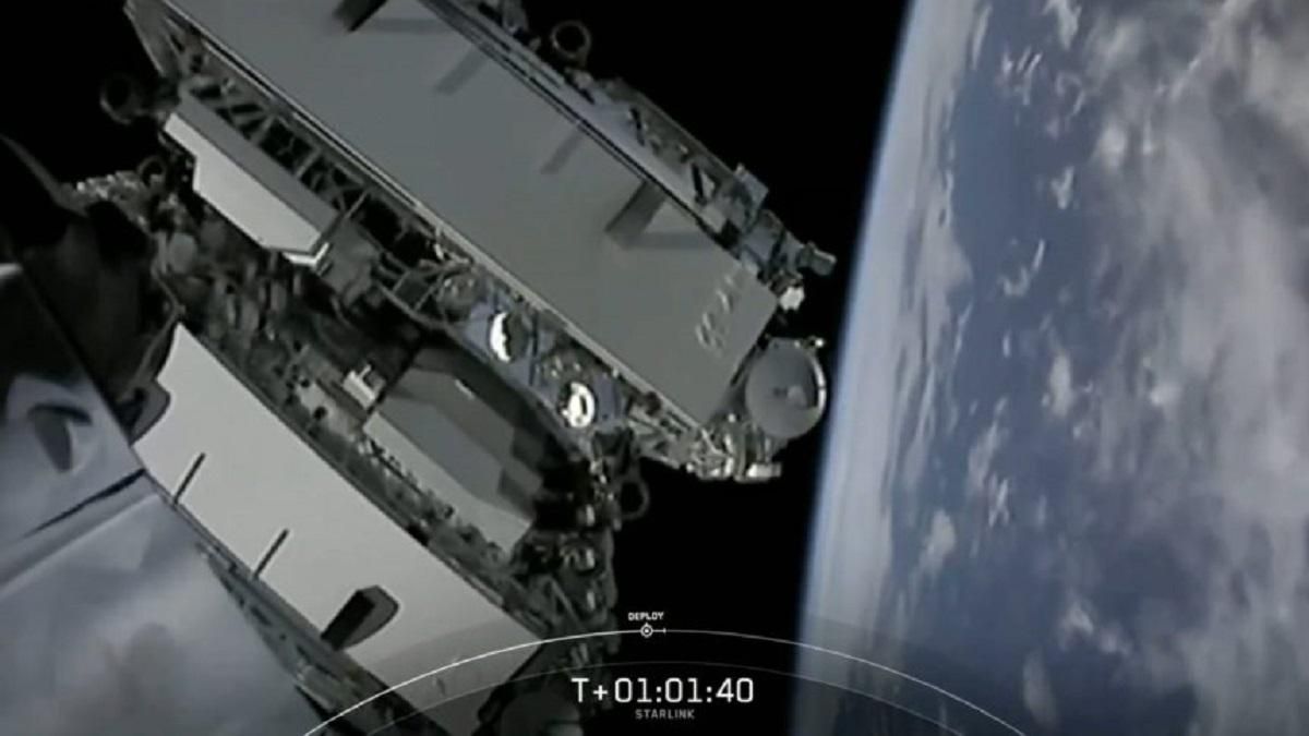 Сузір'я супутників SpaceX стало найбільшим в історії Сузір'я супутників SpaceX стало найбільшим в історії