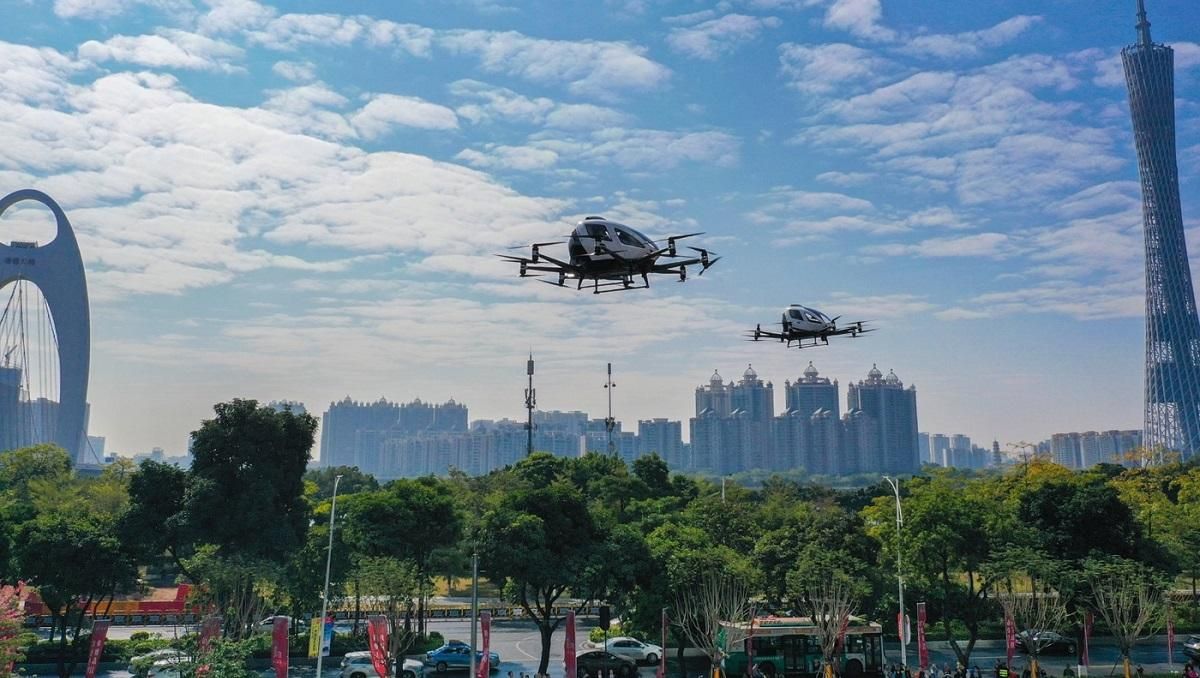 Пасажирський дрон EHang здійснив перший безпілотний політ в США Пасажирський дрон EHang здійснив перший безпілотний політ в США