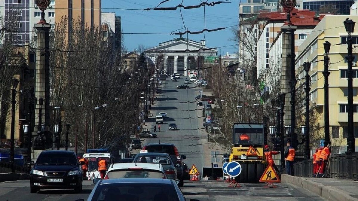 Донецькі бойовики крадуть у цивільних авто на українських номерах