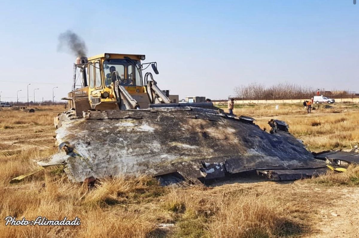 В Иране почти полностью зачистили бульдозерами место катастрофы самолета МАУ: что там не так В Иране почти полностью зачистили бульдозерами место катастрофы самолета МАУ: что там не так