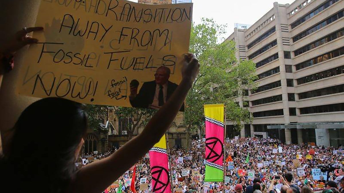 Пожежі в Австралії: тисячі мітингувальників хочуть відставки прем’єр-міністра – фото Пожежі в Австралії: тисячі мітингувальників хочуть відставки прем’єр-міністра – фото