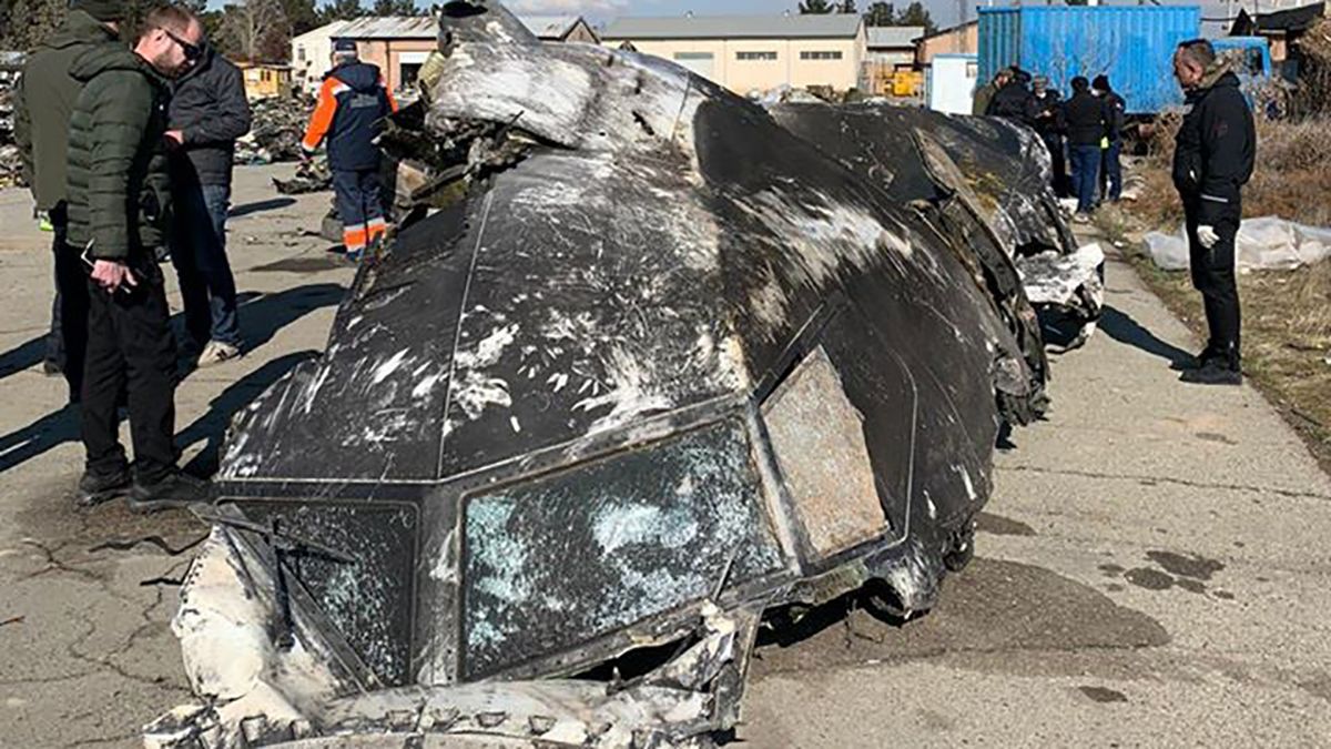 Авіакатастрофа МАУ в Ірані: фото збитого літака від Офісу Президента