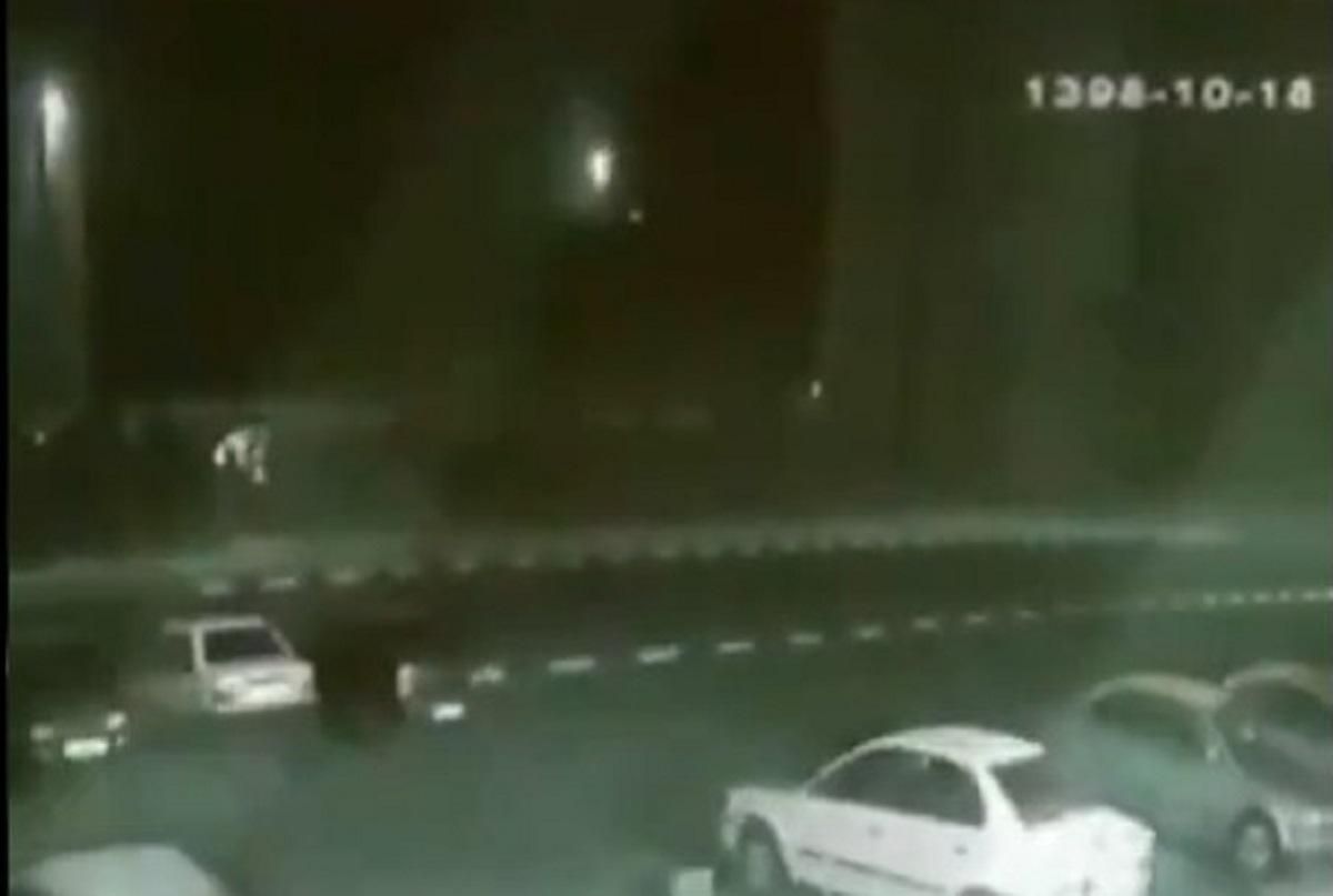 Іран збив літак МАУ над Тегераном: з’явилось відео пуску ракети Іран збив літак МАУ над Тегераном: з’явилось відео пуску ракети