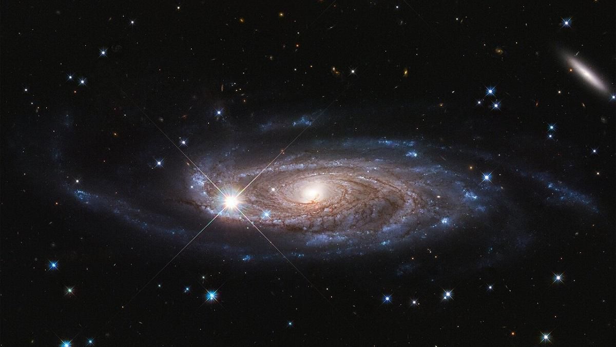 NASA показала фото надгігантської "голодної" галактики