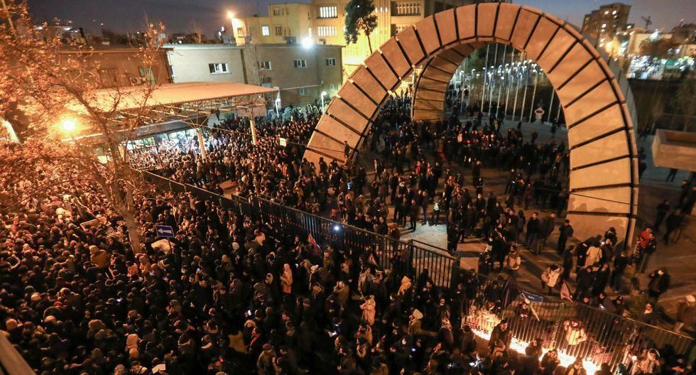 МЗС Ірану викликало на килим посла Великої Британії: у чому його звинуватили МЗС Ірану викликало на килим посла Великої Британії: у чому його звинуватили