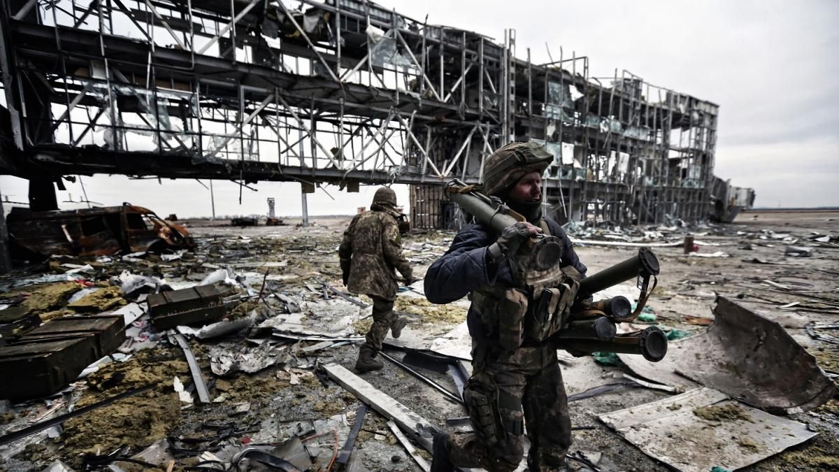 Они выстояли — не выдержал бетон: в Украине чтят память "киборгов"