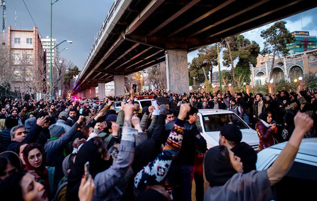 Авіакатастрофа МАУ в Ірані – в Меркель закликали до припинення насильства Авіакатастрофа МАУ в Ірані – в Меркель закликали до припинення насильства