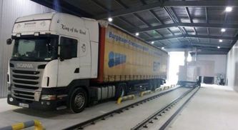 На українських митницях запрацювали сканери для вантажівок: що зміниться