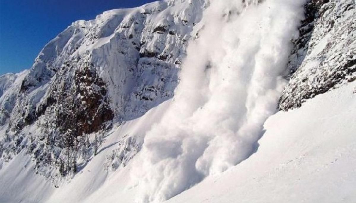 В Гималаях 70 человек погибли в результате лавин: детали