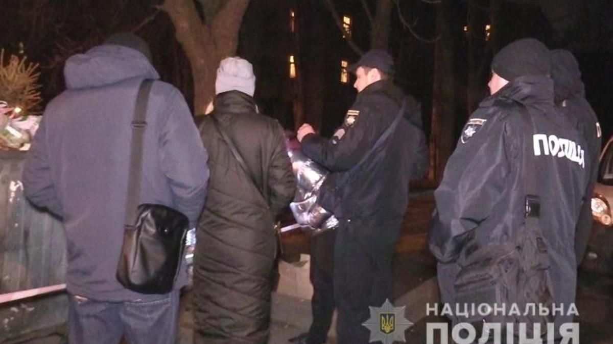 В Киеве прохожий нашел труп младенца в мусорном контейнере