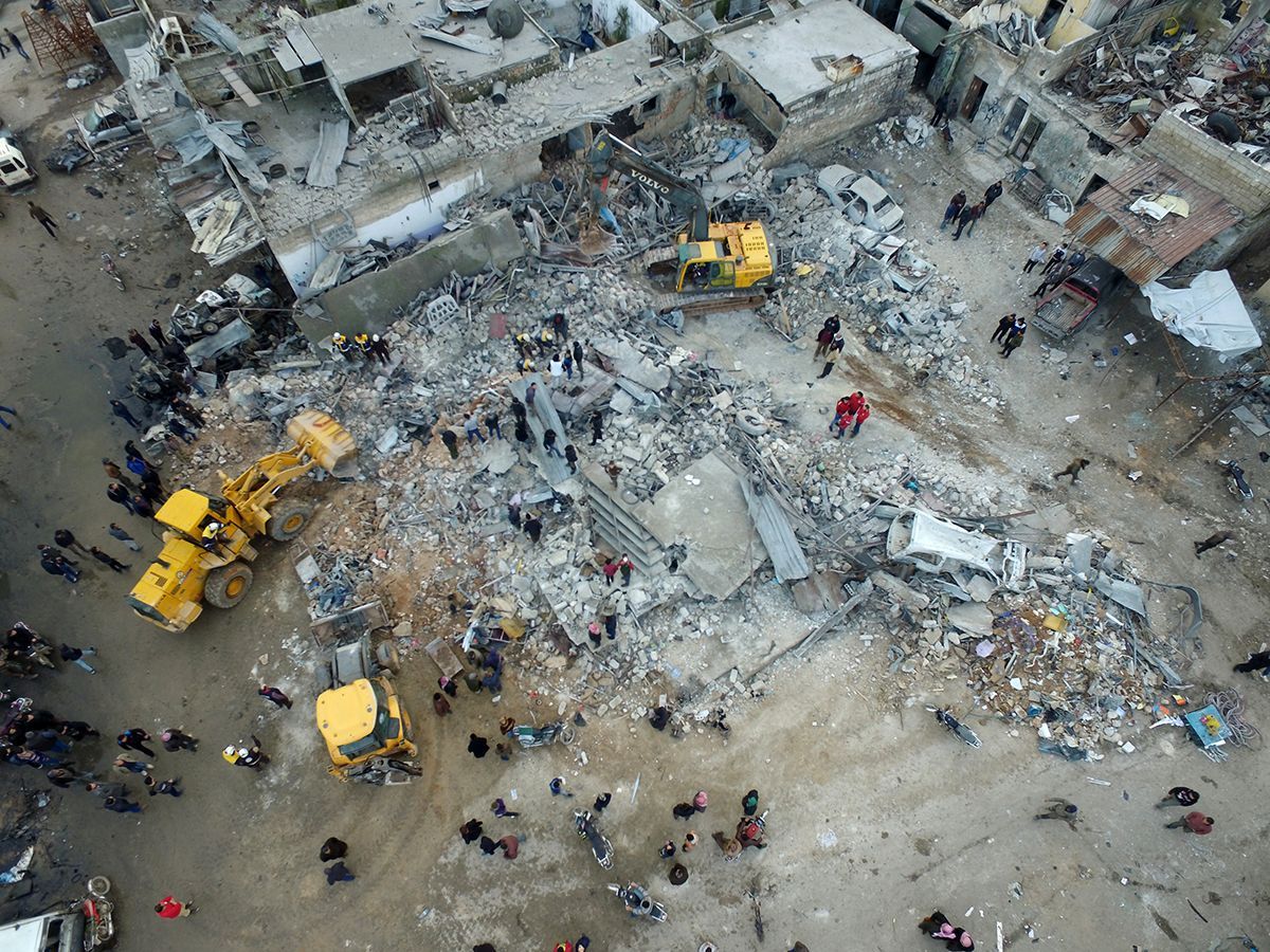 Асад разом з Росією вдарили бомбами по Ідлібу: багато жертв Асад разом з Росією вдарили бомбами по Ідлібу: багато жертв