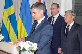 В Лондоне завершились переговоры глав МИД Канады и Украины относительно авиакатастрофы МАУ