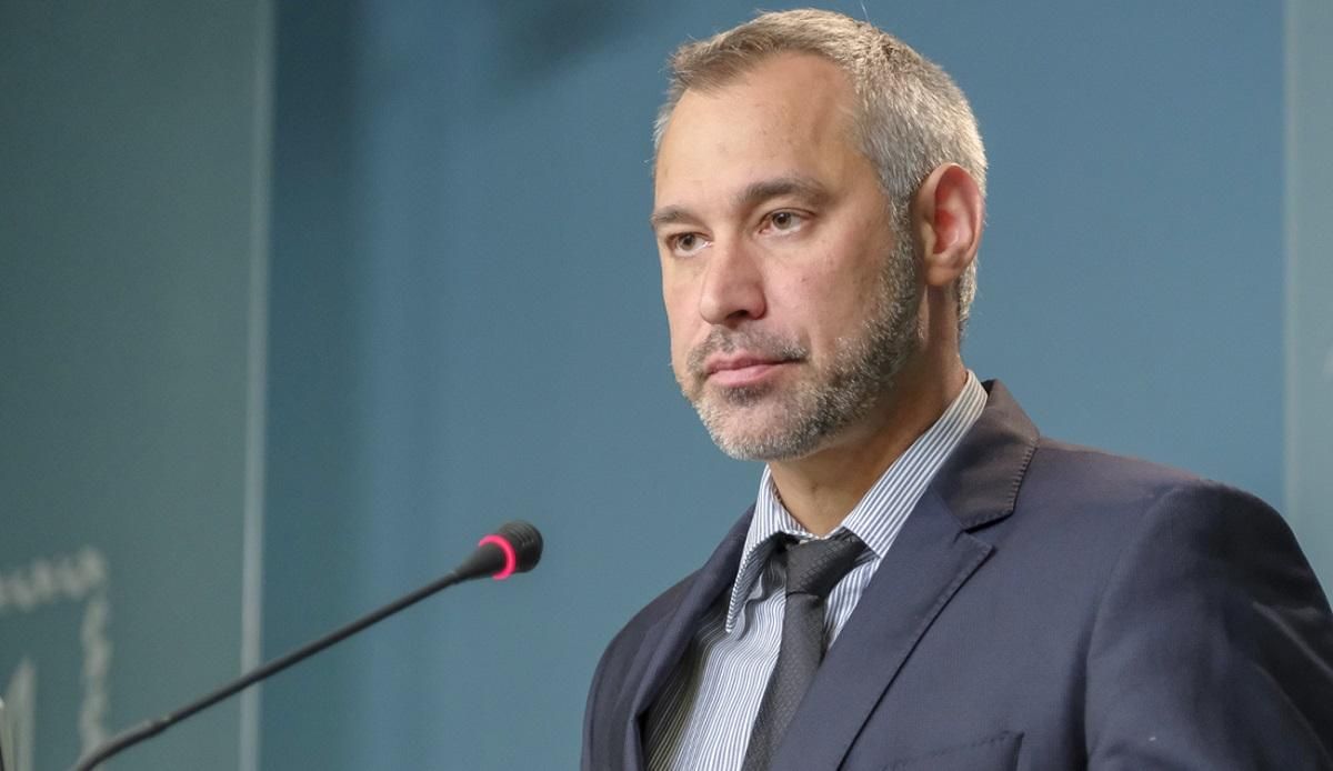 Офіс генпрокурора шукає 100 прокурорів на посади, які звільнилися після переатестації Офіс генпрокурора шукає 100 прокурорів на посади, які звільнилися після переатестації