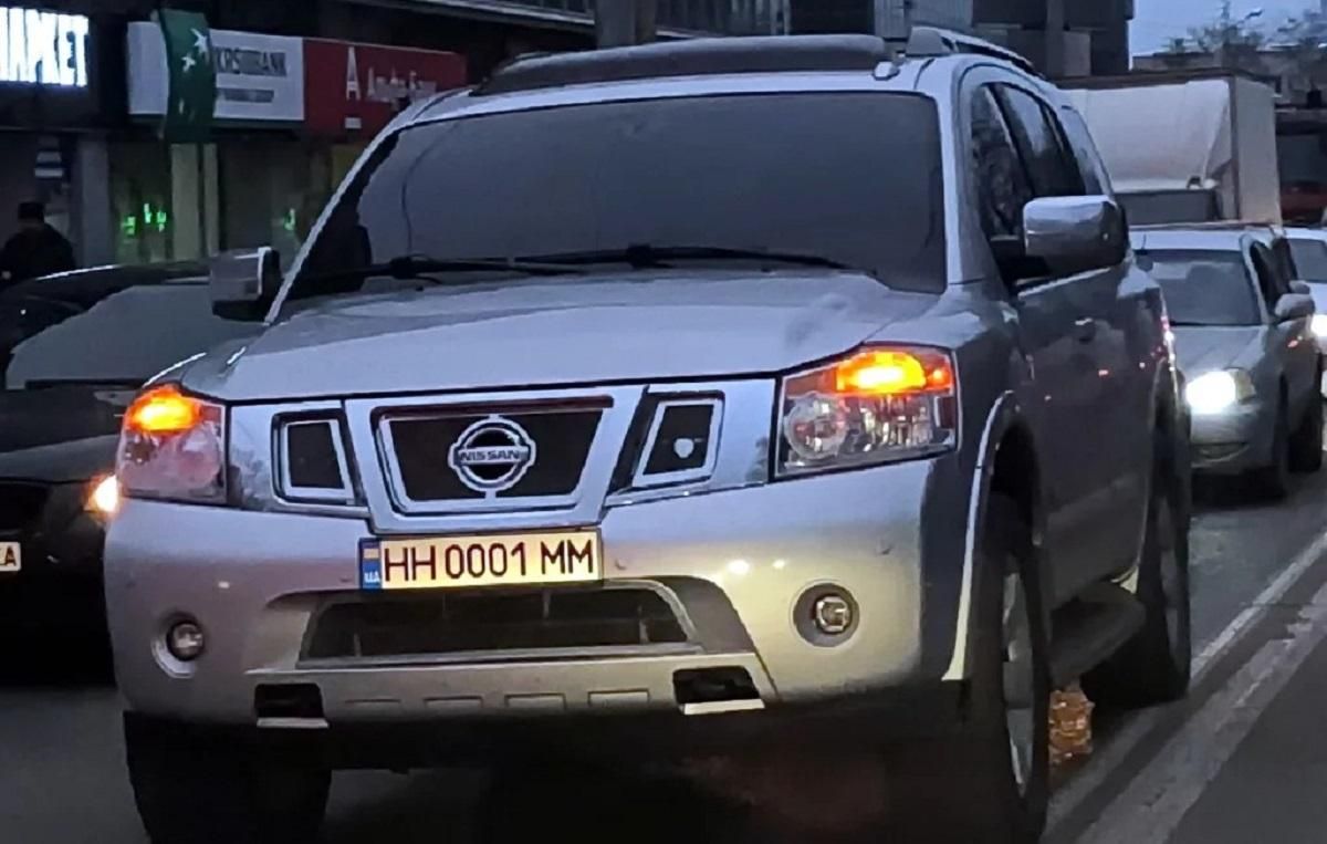 В Україні введуть нові стандарти для автомобільних номерів В Україні введуть нові стандарти для автомобільних номерів