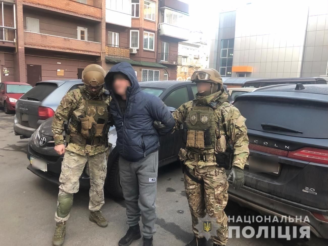 Вбивство Аміни Окуєвої: суд взяв під варту ще одного підозрюваного із групи Редькіна Вбивство Аміни Окуєвої: суд взяв під варту ще одного підозрюваного із групи Редькіна