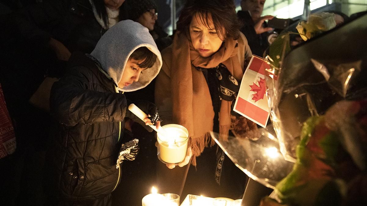 Авіакатастрофа МАУ в Ірані: кількість ідентифікованих жертв зросла Авіакатастрофа МАУ в Ірані: кількість ідентифікованих жертв зросла