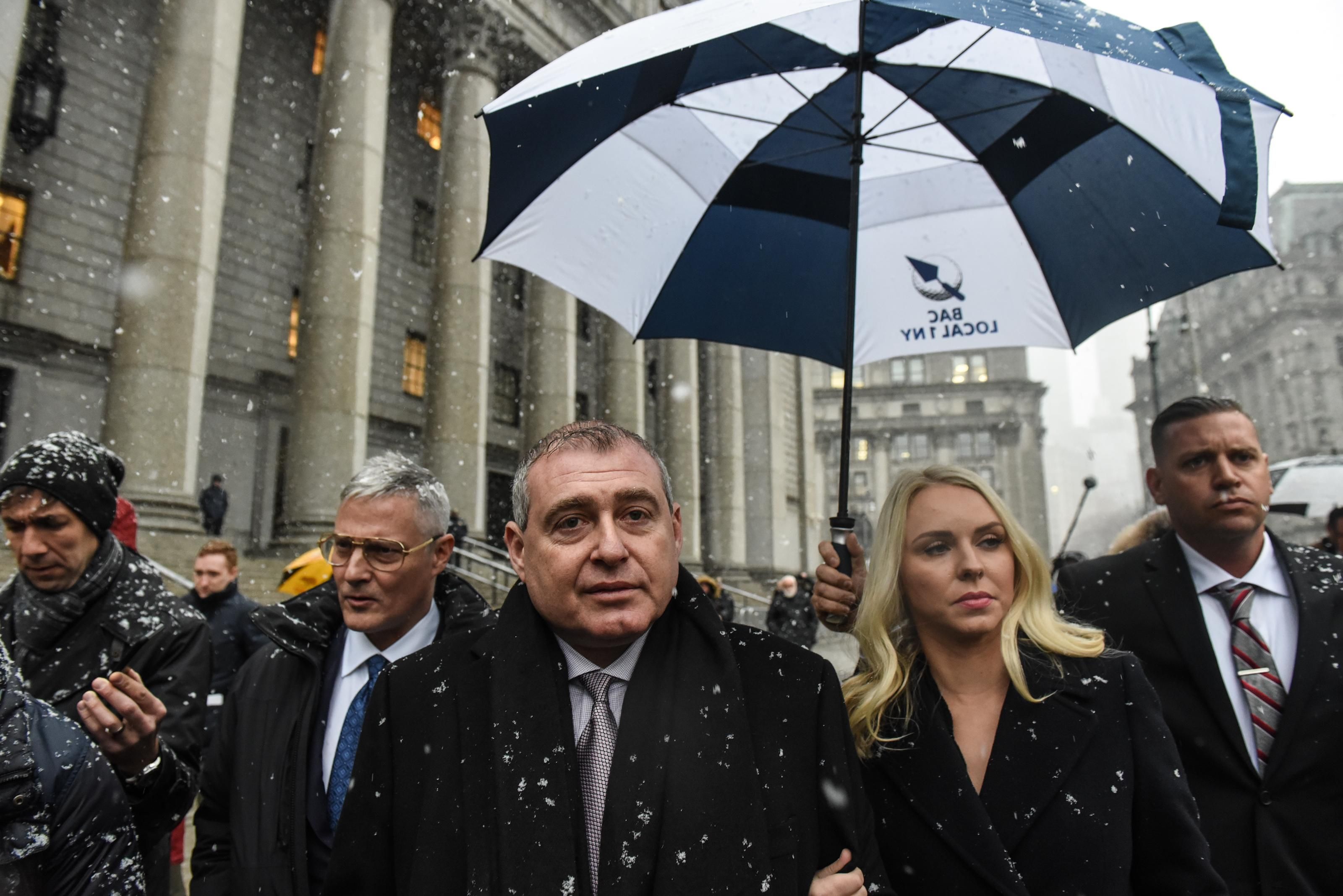 Насіров дав 10 мільйонів для бізнес-проекту Парнаса, – WSJ Насіров дав 10 мільйонів для бізнес-проекту Парнаса, – WSJ