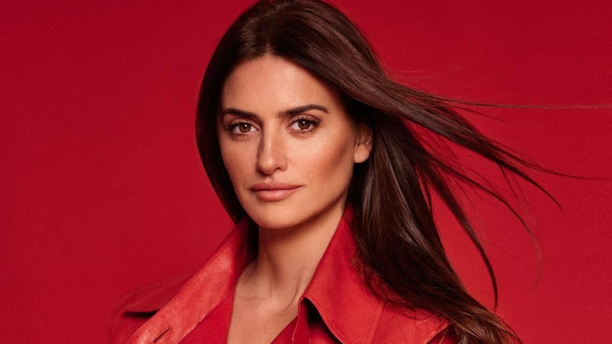 Пенелопа Крус позувала у вбранні Chanel для глянцю: вишукані фото