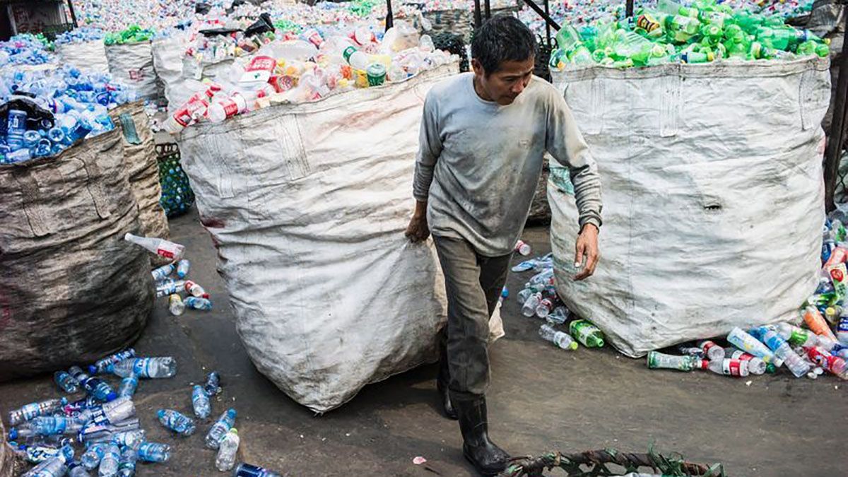 Китай запрещает одноразовый пластик: какие страны уже это сделали