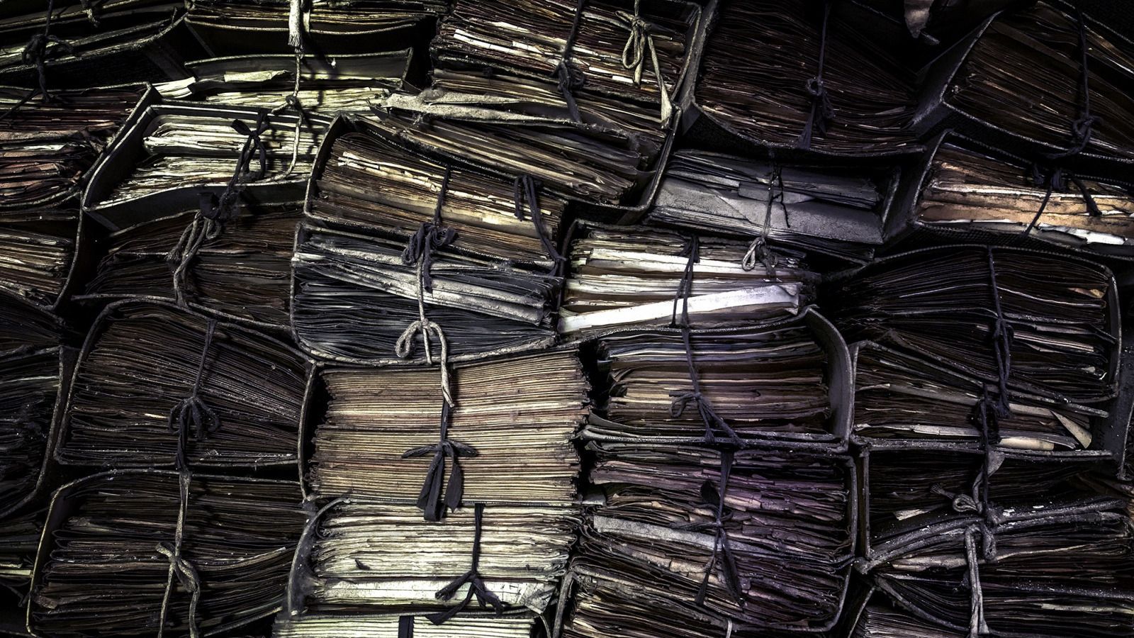 В Украине появится крупнейший в Европе архив с документами КГБ: детали В Украине появится крупнейший в Европе архив с документами КГБ: детали