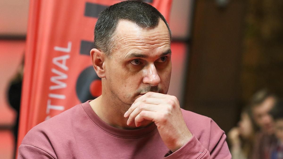 Олег Сенцов призвал прийти и сдать кровь для раненых военных Олег Сенцов призвал прийти и сдать кровь для раненых военных