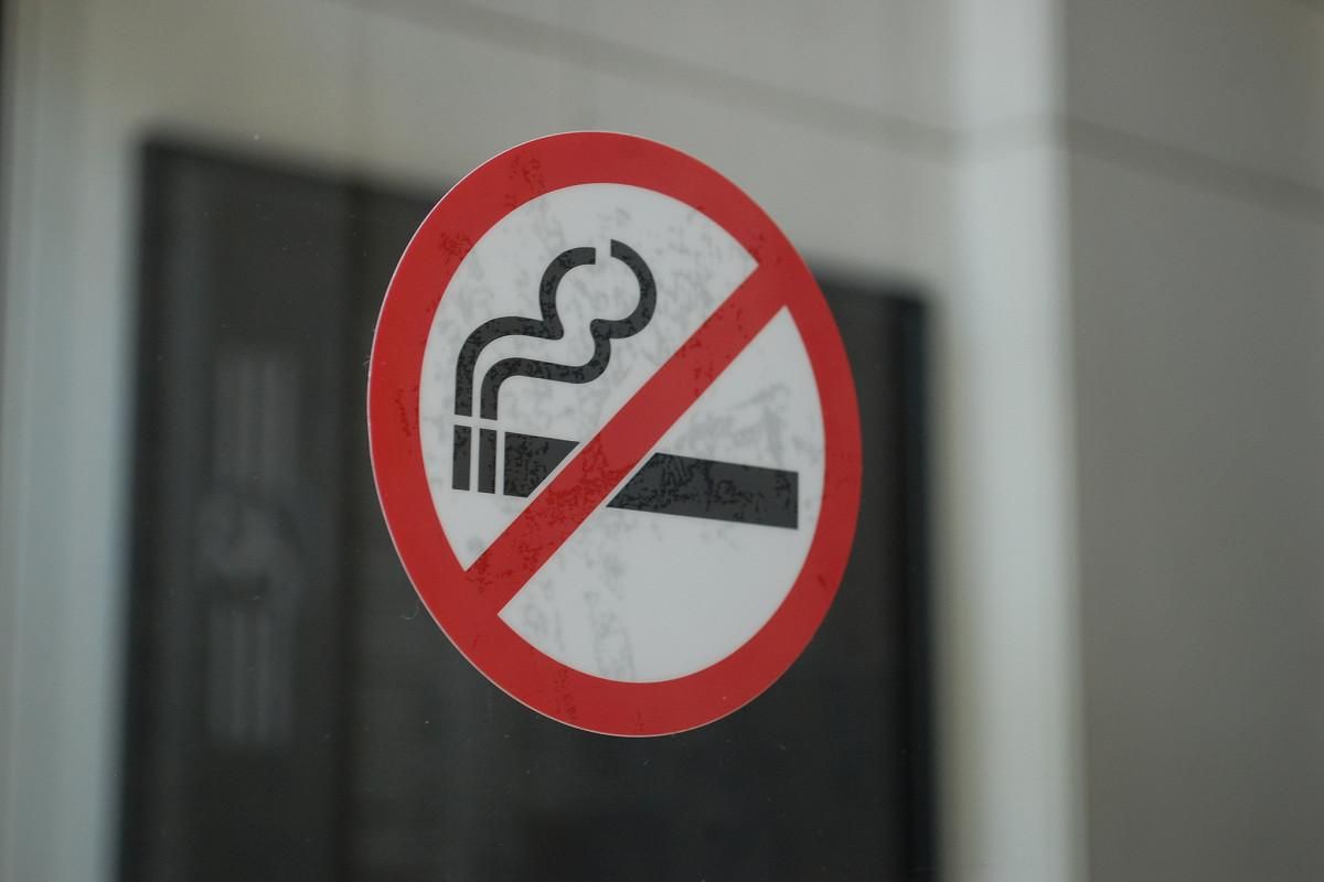 Пасажири побили провідника за зауваження щодо куріння в тамбурі